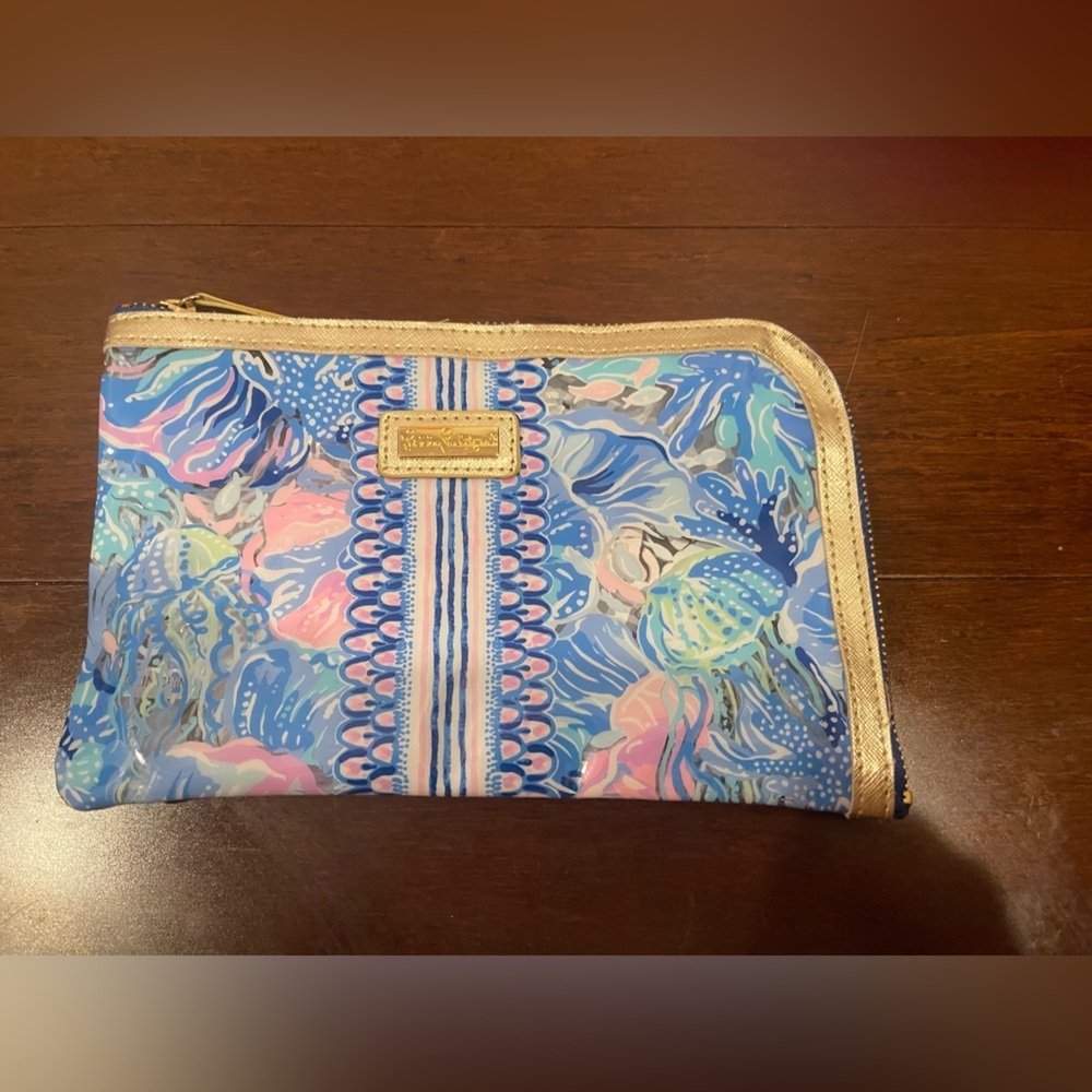 guc lilly pulitzer Colorful plastic Zip Pouch with Gold Accents